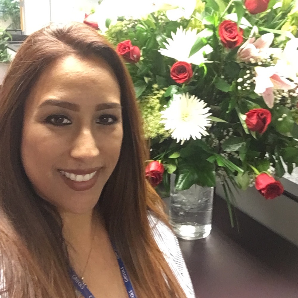 Meet your Posher, Corina